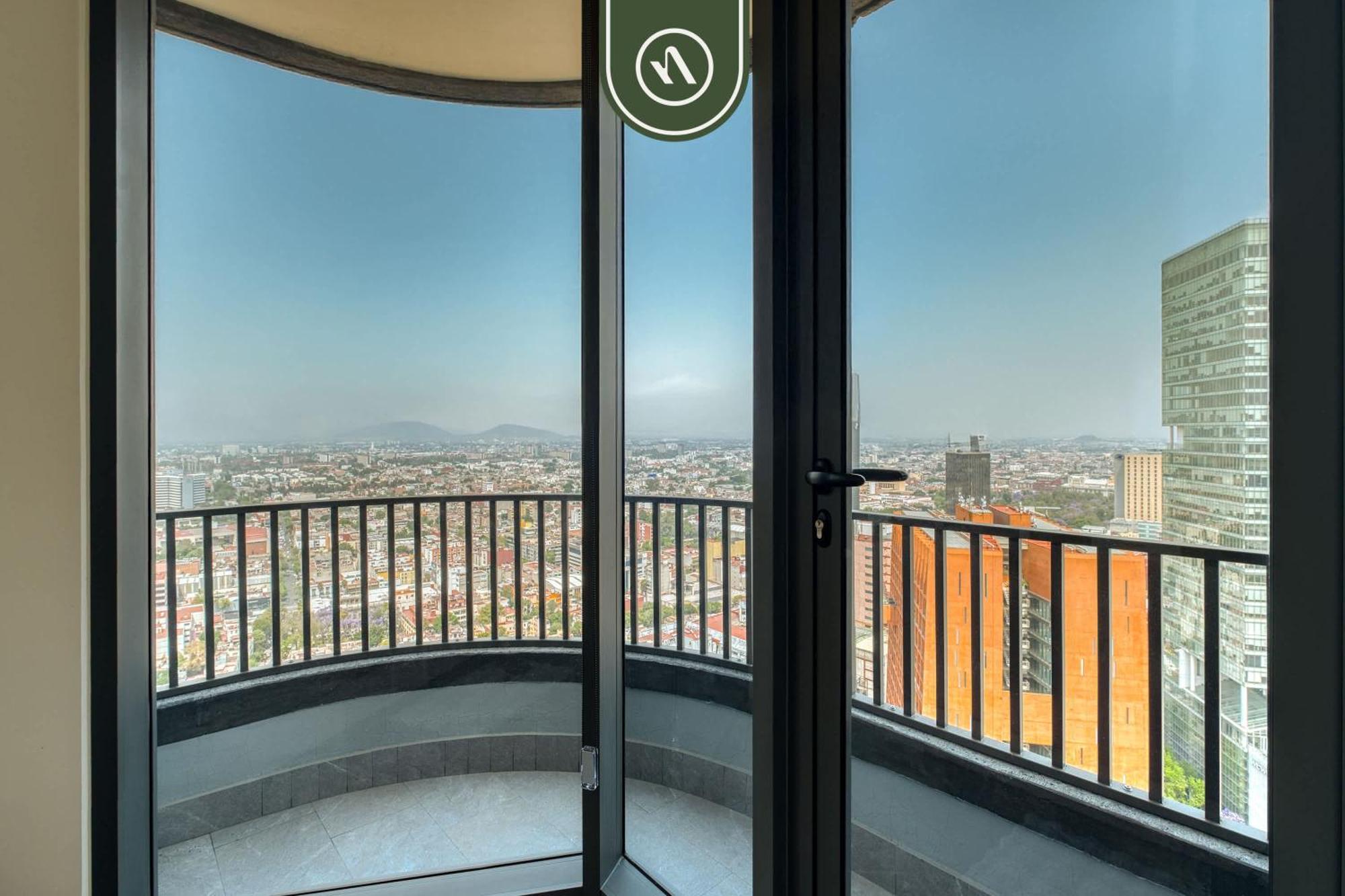 Luxury 2 Bedroom - Amazing View - Pool - Gym Apartment Mexico City