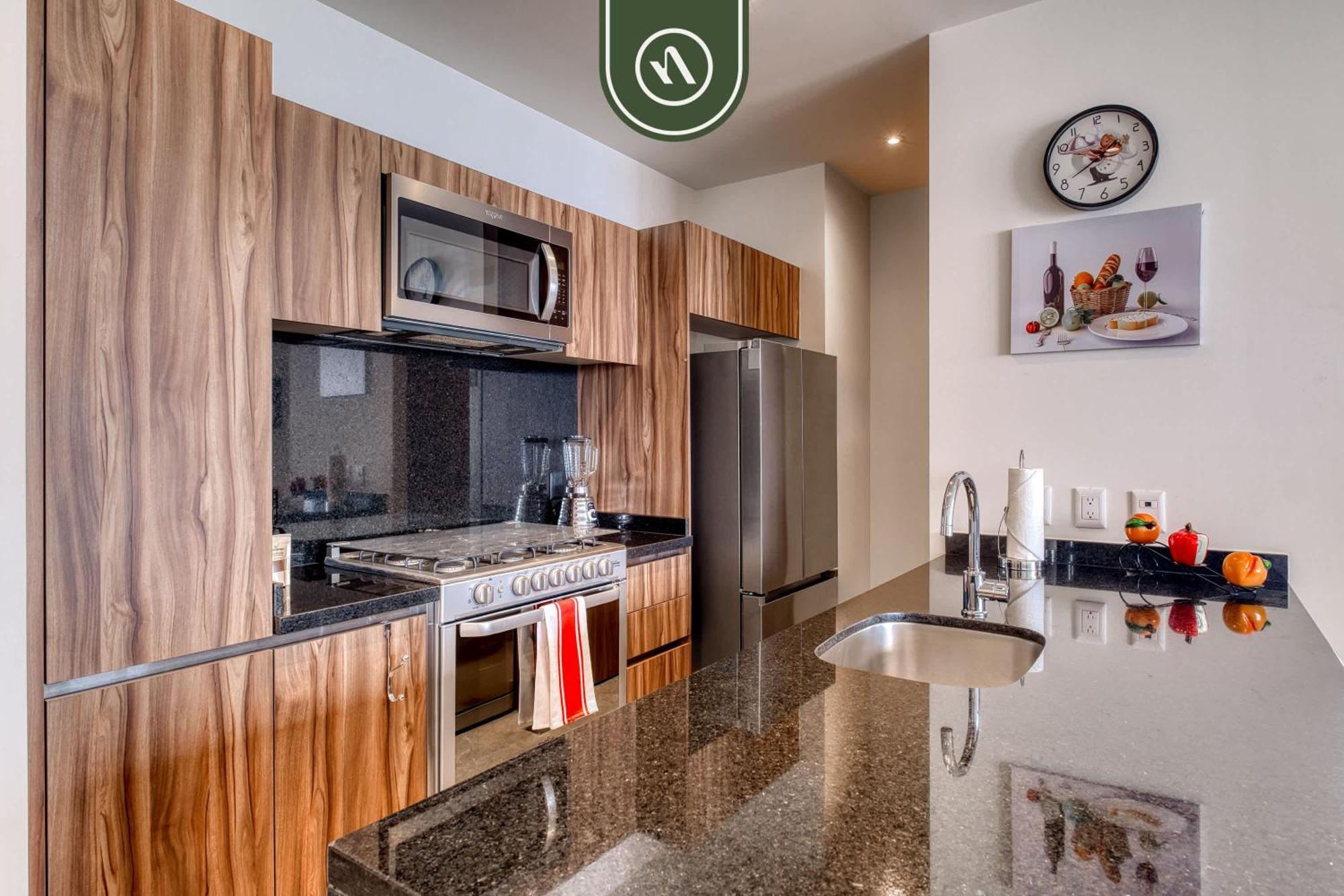 Luxury 2 Bedroom - Amazing View - Pool - Gym *