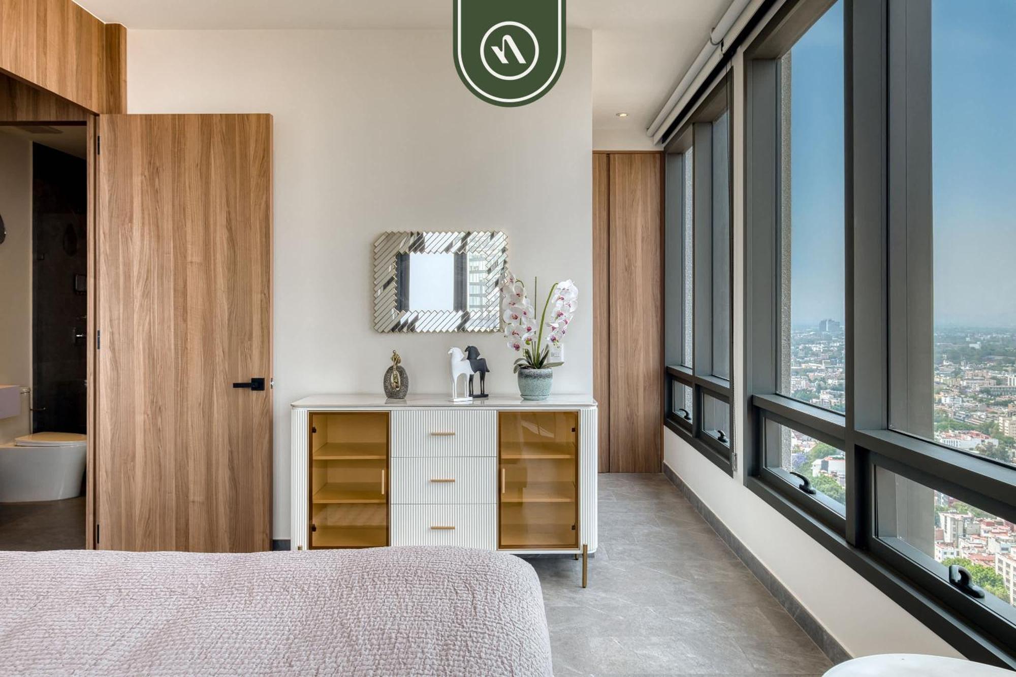 Luxury 2 Bedroom - Amazing View - Pool - Gym